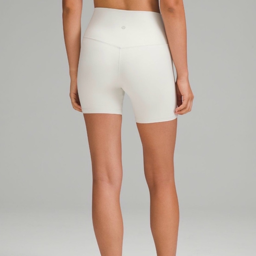 BNWOT ALIGN 6” Bone